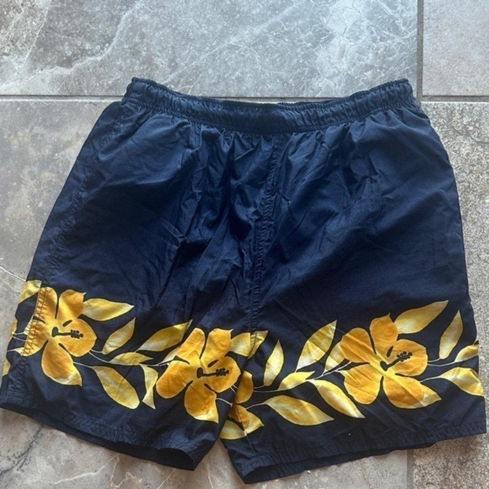 Floral Men's Shorts in Navy and Yellow  PM2